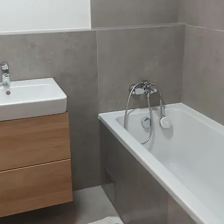 Apartment 3 2x Balcony, New Building, 21