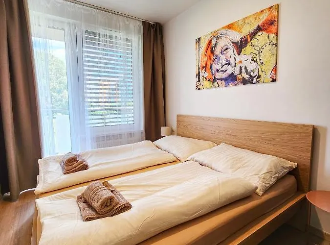 3 2x Balcony, New Building, 21 브라티슬라바