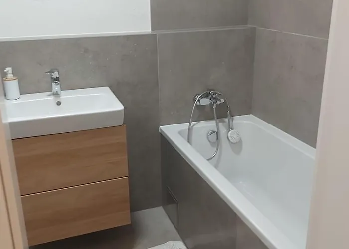 Apartmán 3 2x Balcony, New Building, 21